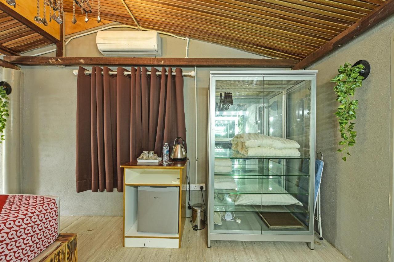 Oyo 90636 Teratak Zakiah Chalet Джерантут Экстерьер фото